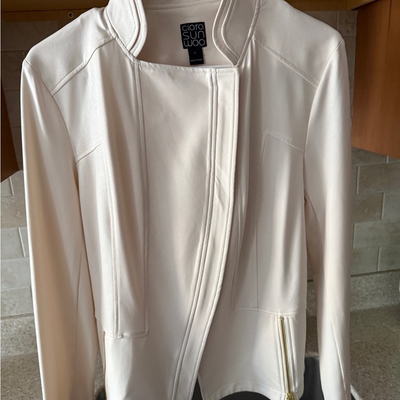 Clara Sunwoo Soft Cream Blazer - Picture 3 of 3